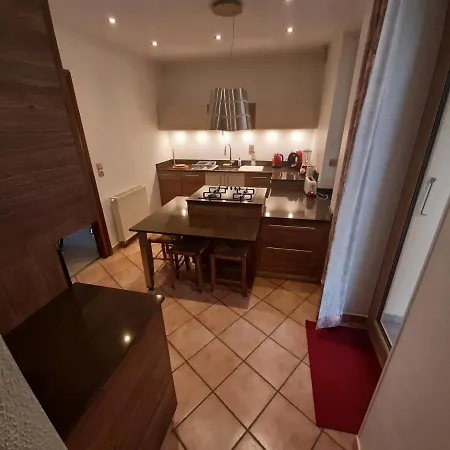 8 Personnes, Spacieux Tout-confort A